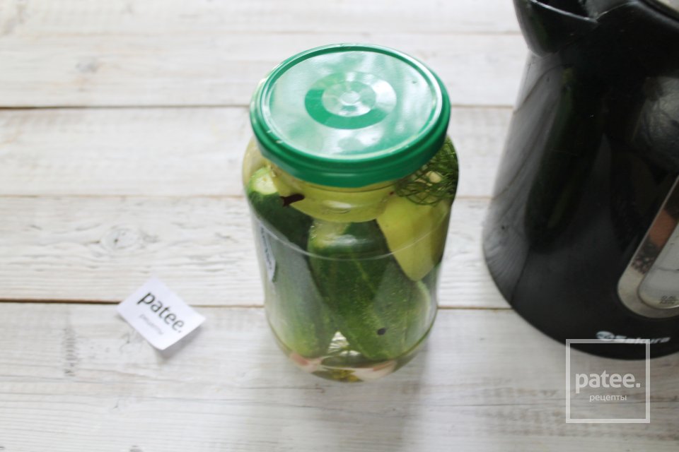 Маринованные огурцы с яблоком и лимонной кислотой - Шаг 13