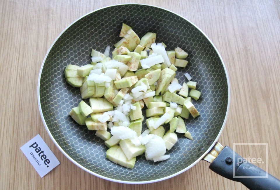 Мясные зразы с баклажанами - Шаг 8