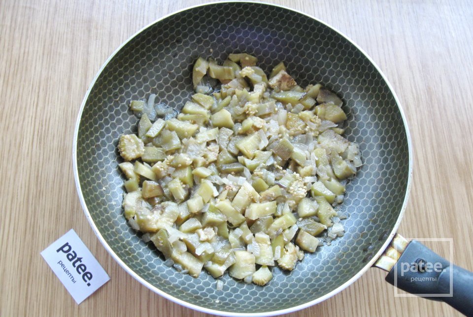 Мясные зразы с баклажанами - Шаг 9