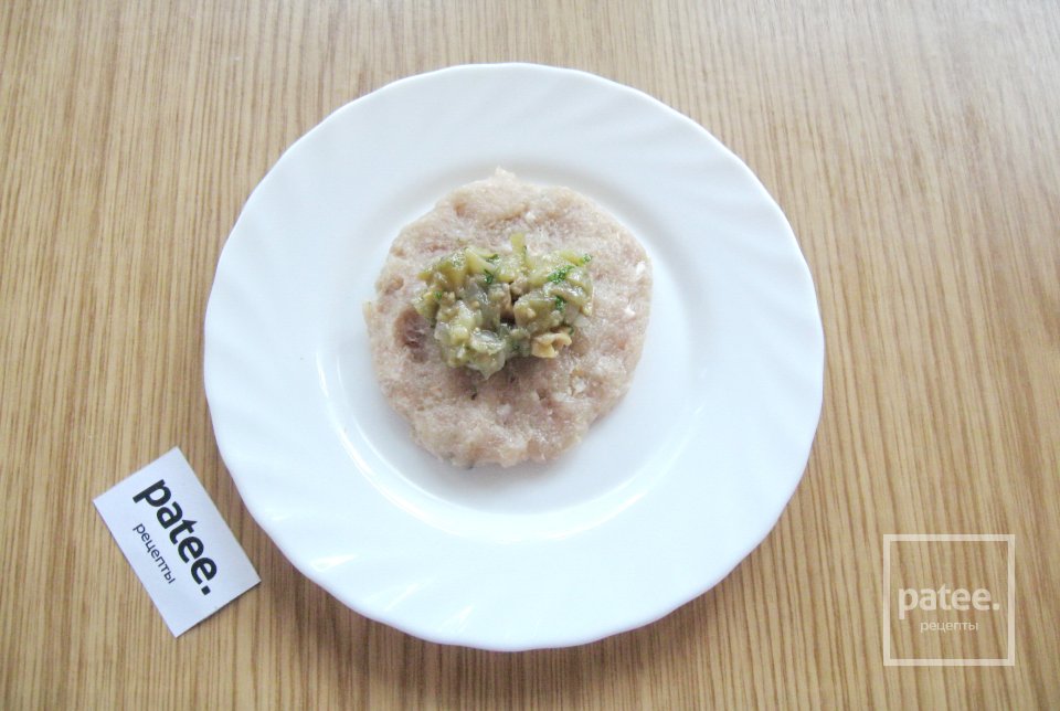 Мясные зразы с баклажанами - Шаг 13