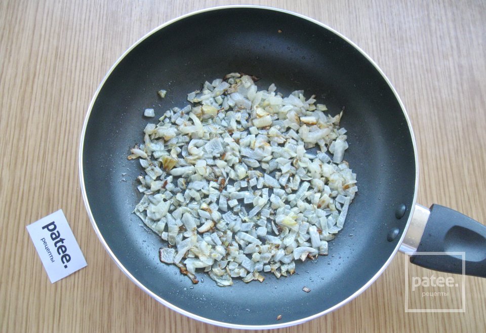 Салат из баклажанов с яйцом и помидорами - Шаг 5