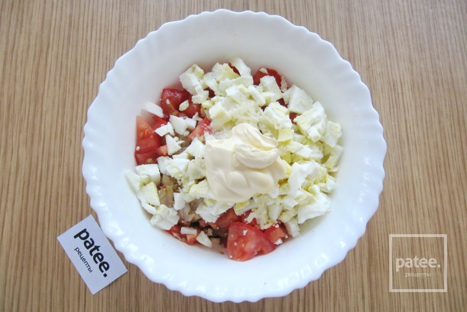 Салат из баклажанов с яйцом и помидорами - Шаг 12