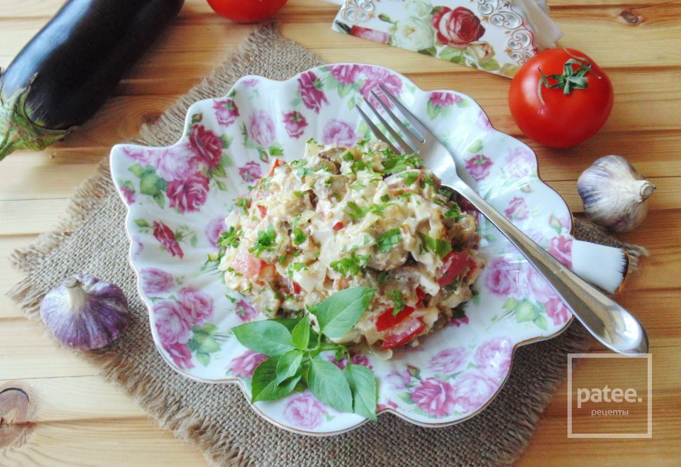 Салат из баклажанов с яйцом и помидорами - Шаг 15