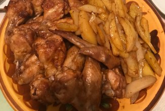 Крылышки с картошкой