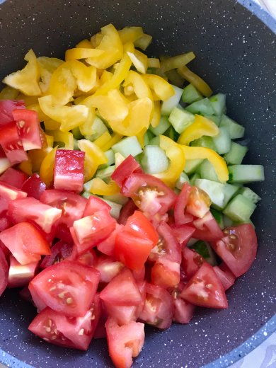 Греческий салат 🥗 - Шаг 3