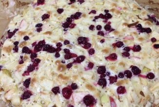 Шарлотка с клюквой🍏🍎