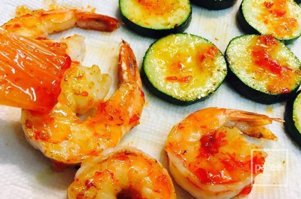 Креветки с цукини в сладком соусе чили - Шаг 7