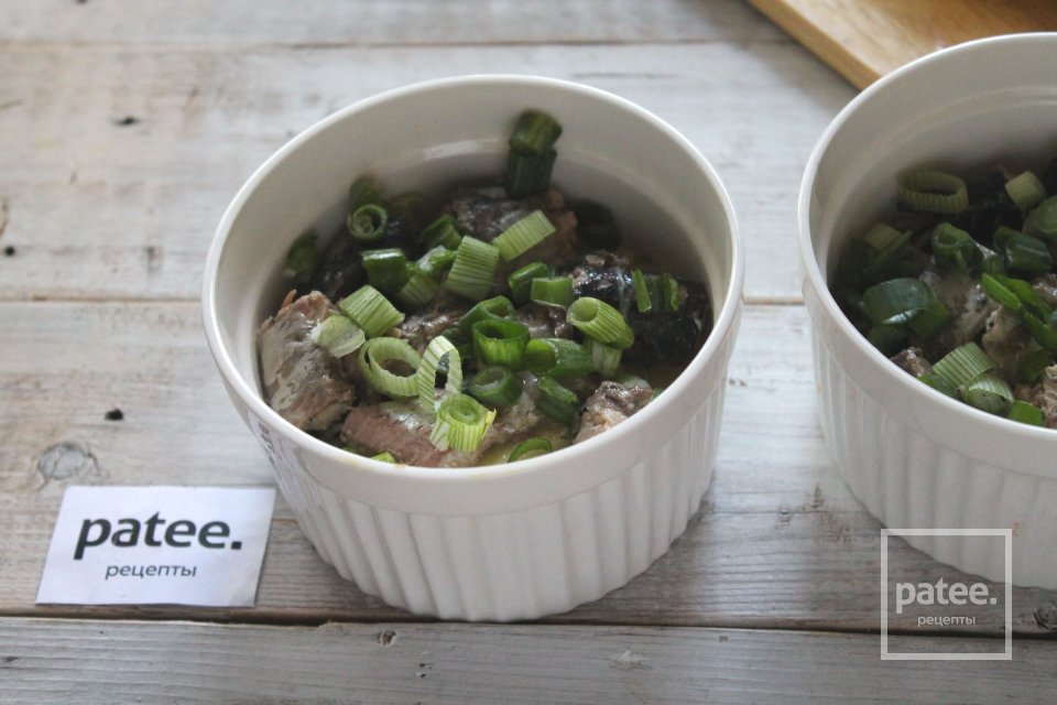 Картофельная запеканка с сайрой - Шаг 7