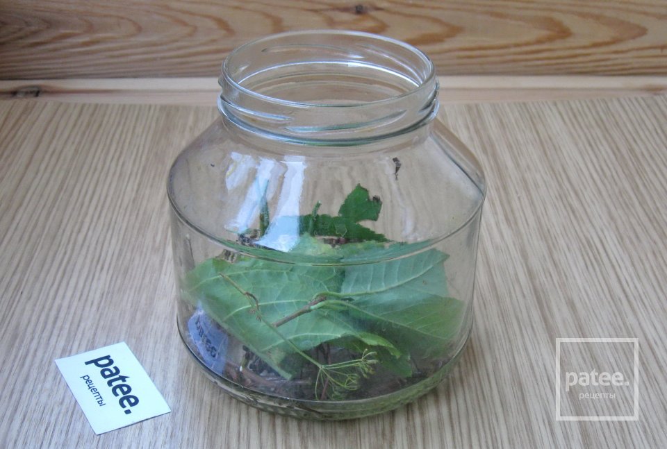 Маринованные помидоры с алычой - Шаг 2