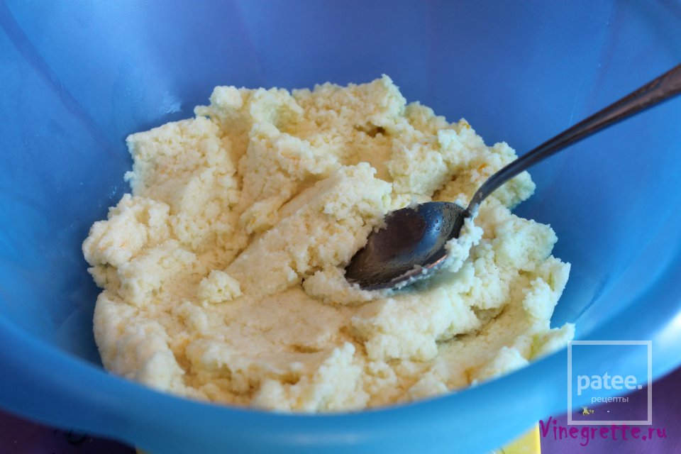 Манная запеканка с вишней - Шаг 4