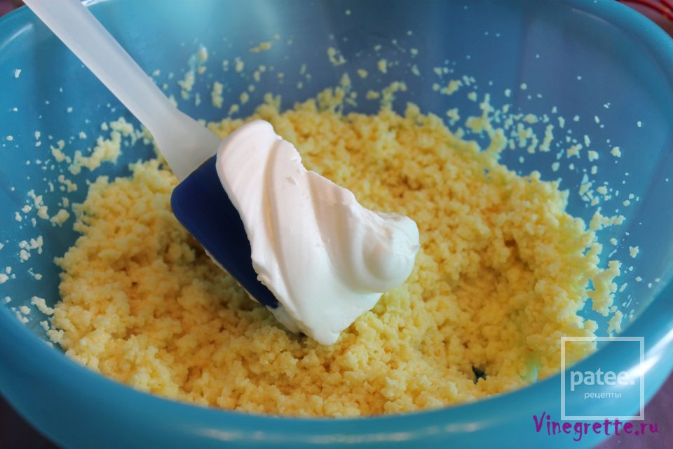 Манная запеканка с вишней - Шаг 8