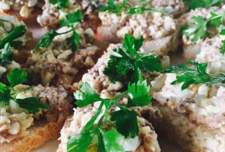 Яичный паштет с сайрой