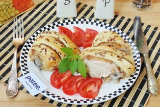 Куриные бедра запеченные в тесте