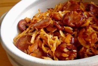 Капуста тушенная с мясом (солянка)