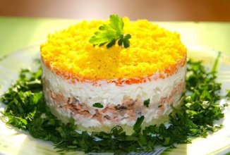 Слоеный салат «Мимоза»