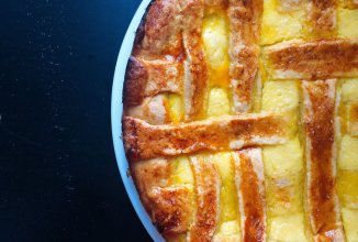 Пирог с творожной начинкой