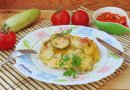 Куриное филе с кабачками в духовке