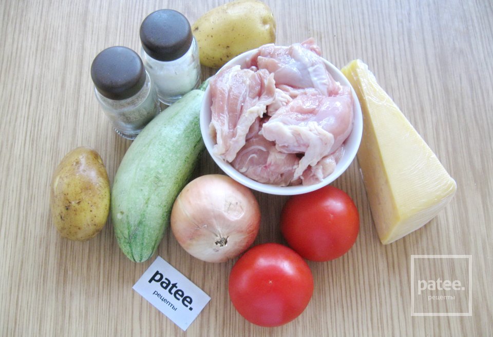 Куриное филе с кабачками в духовке - Шаг 1