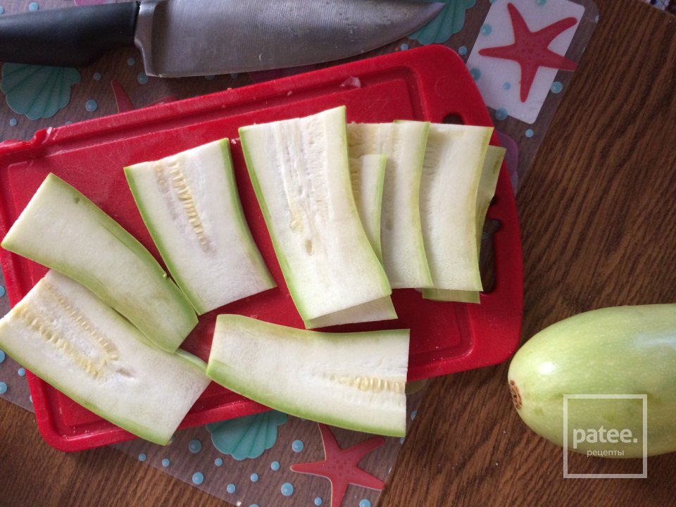 Кабачки под сыром - Шаг 1