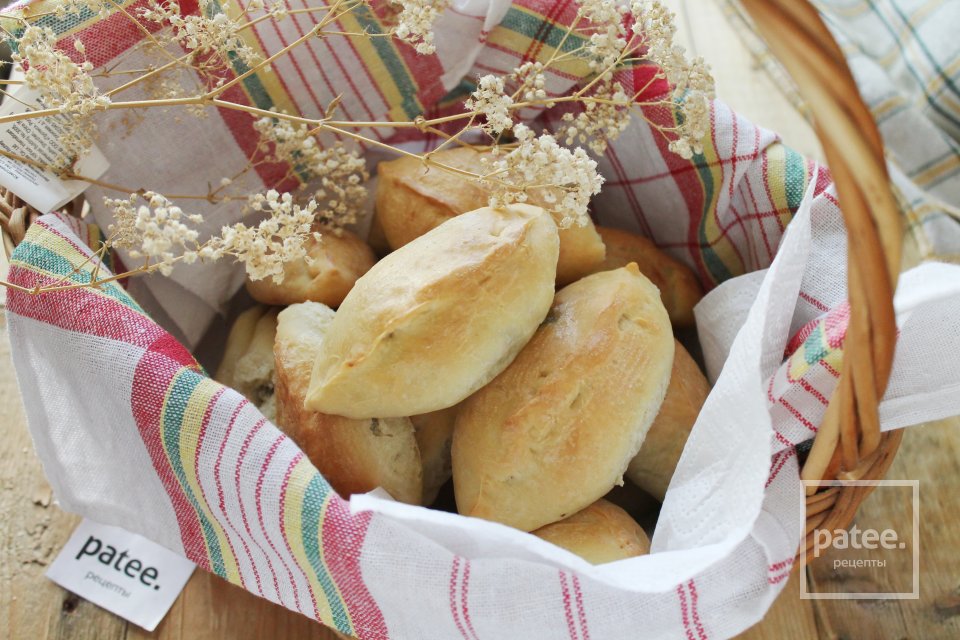 Пирожки с грибами и куриным фаршем в духовке - Шаг 23