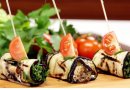 Рулетики из баклажанов с сыром и чесноком