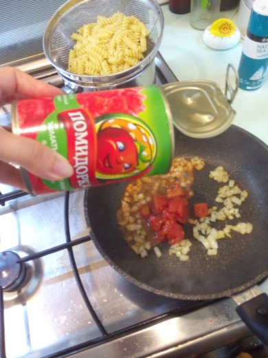 Очень быстрая паста с томатами за 20 минут! - Шаг 2