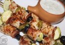 Шашлыки из индейки с овощами и маслинами
