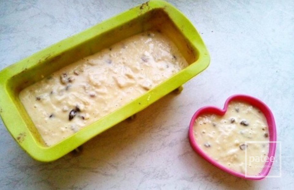 Яблочный  манник с изюмом на кефире - Шаг 1