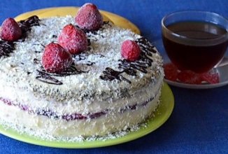 Торт "Маково-клубничный поцелуй"