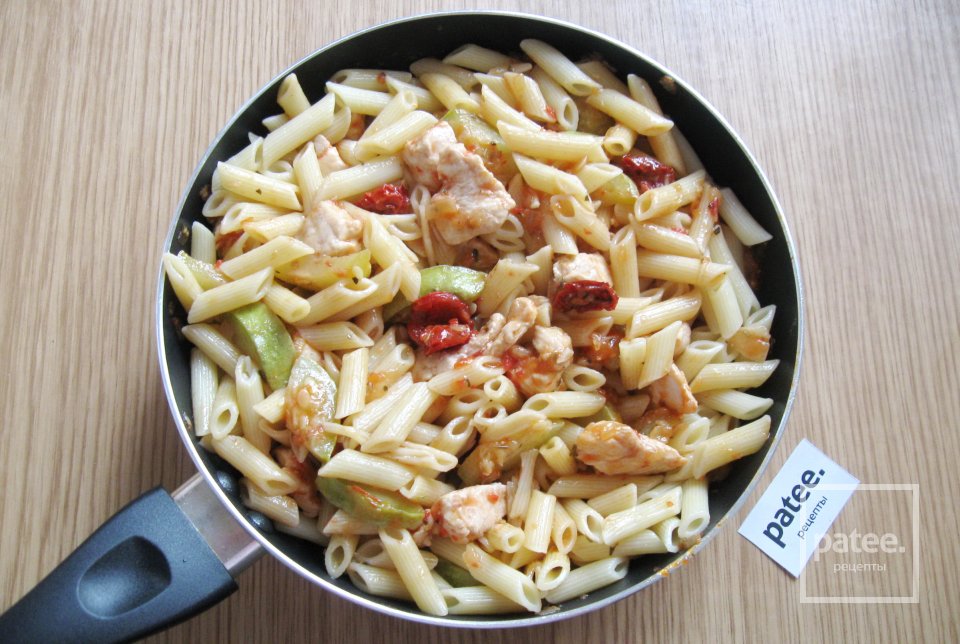 Паста с курицей и вялеными помидорами - Шаг 15