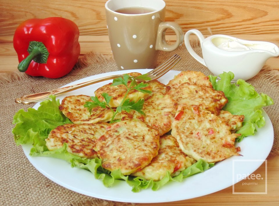 Оладьи кабачковые с сыром и болгарским перцем - Шаг 13