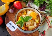 Овощное рагу с курицей и тыквой