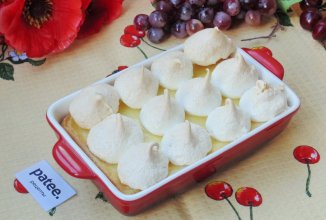 Творожная запеканка с меренгой