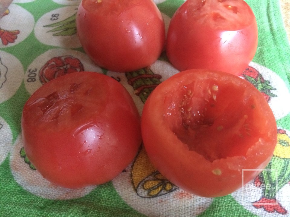 Фаршированные 🍅 курицей. - Шаг 1