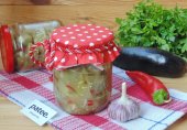 Баклажаны с чесноком и острым красным перцем