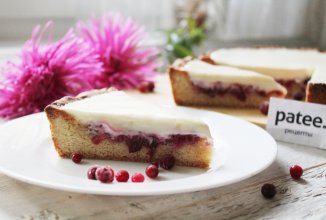 Брусничный пирог