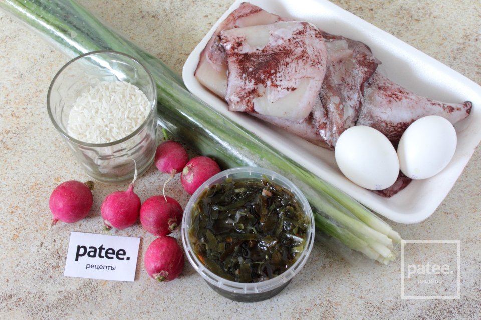 Салат с морской капустой и кальмарами - Шаг 1