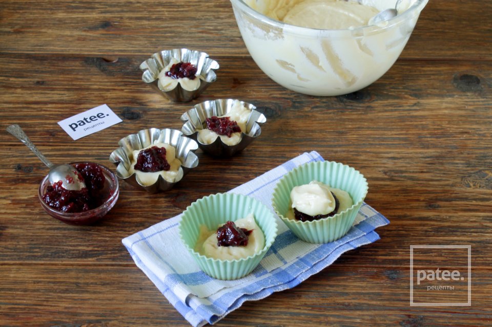 Кексы с повидлом - Шаг 10