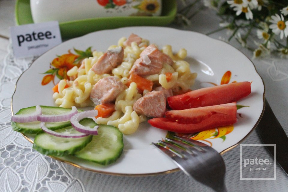 Паста с красной рыбой в сливочном соусе - Шаг 14