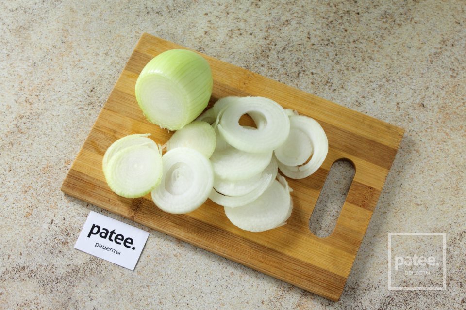 Картофель запеченный под сырно-грибным соусом - Шаг 9