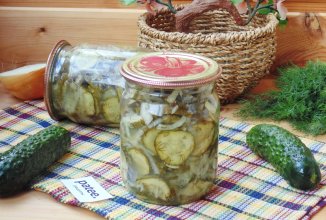 Салат из огурцов на зиму