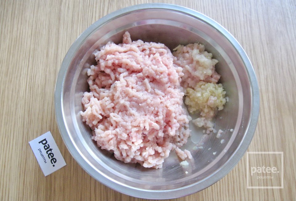 Фрикадельки с имбирем и чесноком запеченные в духовке - Шаг 4