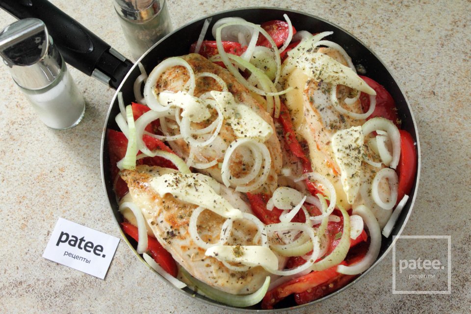 Куриное филе в вине, фаршированное сыром и помидорами - Шаг 12