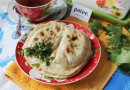 Кутабы с зеленью и сыром по-азербайджански