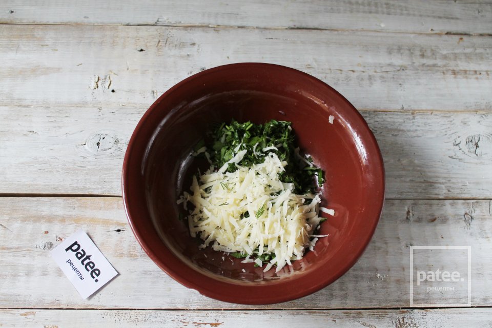 Кутабы с зеленью и сыром по-азербайджански - Шаг 7