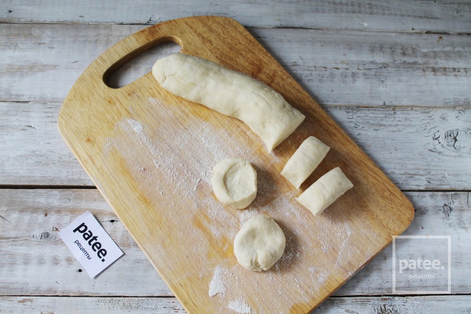 Кутабы с зеленью и сыром по-азербайджански - Шаг 9