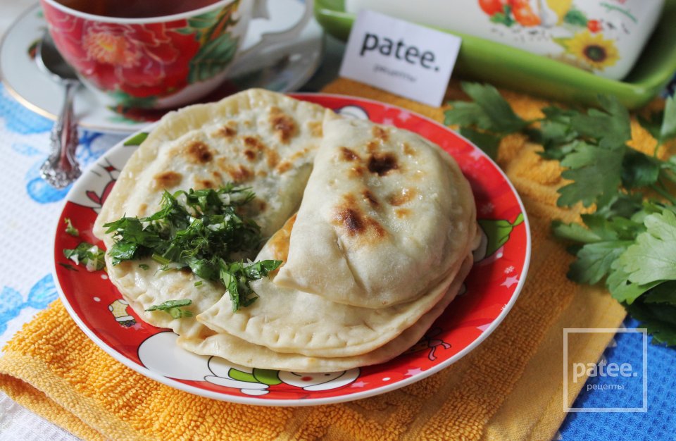 Кутабы с зеленью и сыром по-азербайджански - Шаг 12