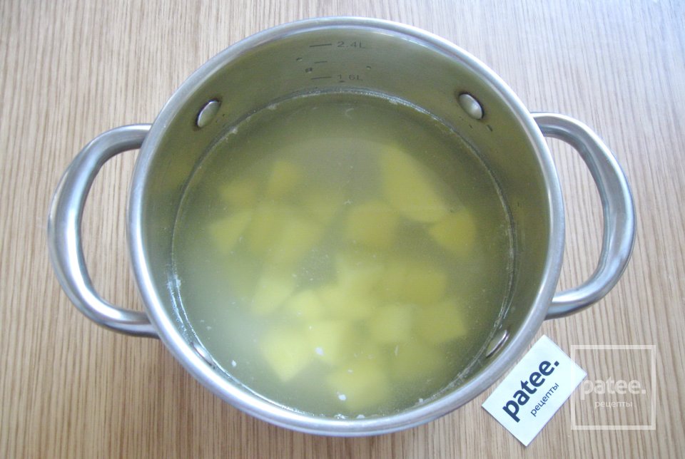 Суп с пельменями и грибами - Шаг 3