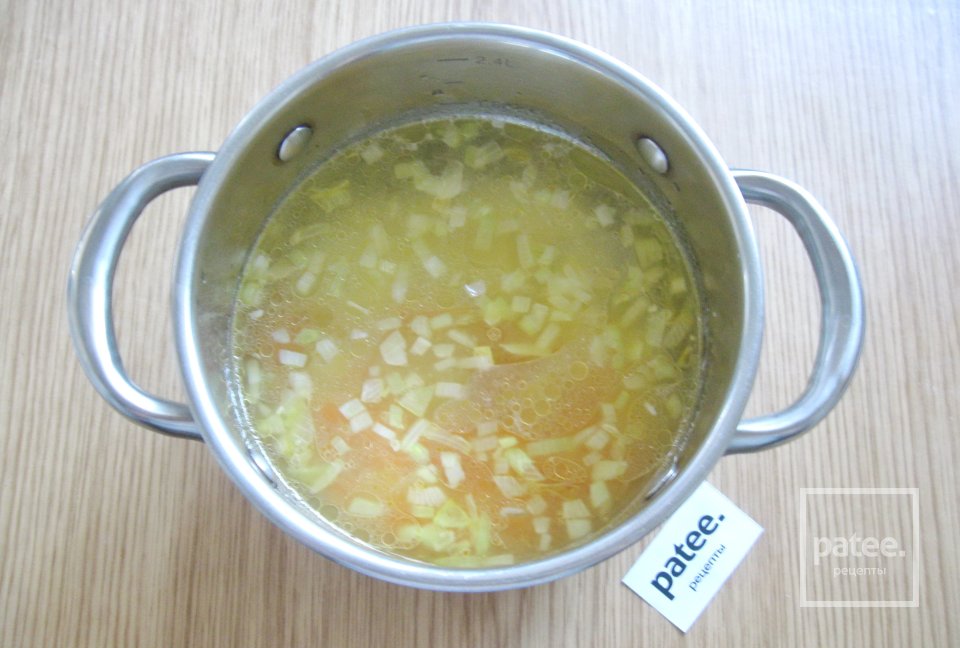 Суп с пельменями и грибами - Шаг 7