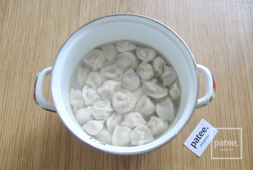 Суп с пельменями и грибами - Шаг 10